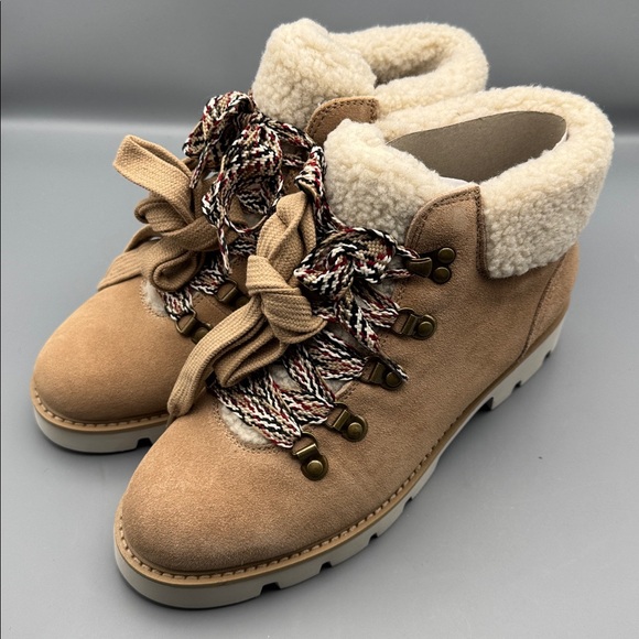 White Mountain Gloving Booties - Picture 1 of 4